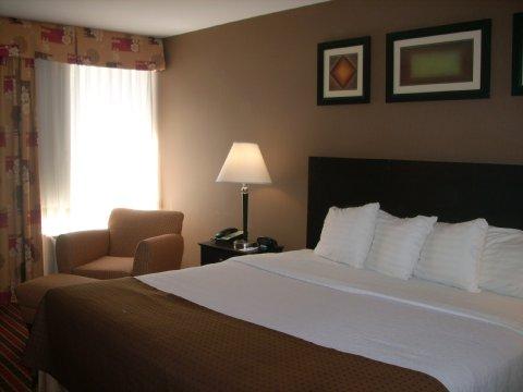 La Quinta Inn & Suites Pittsburgh North McCandless Township Buitenkant foto