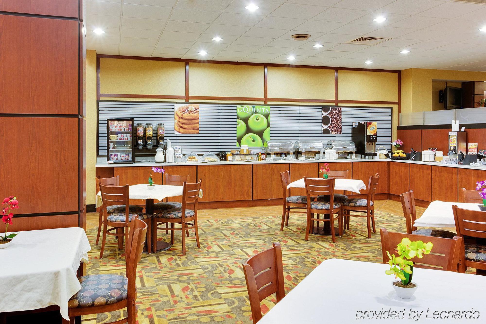 La Quinta Inn & Suites Pittsburgh North McCandless Township Buitenkant foto