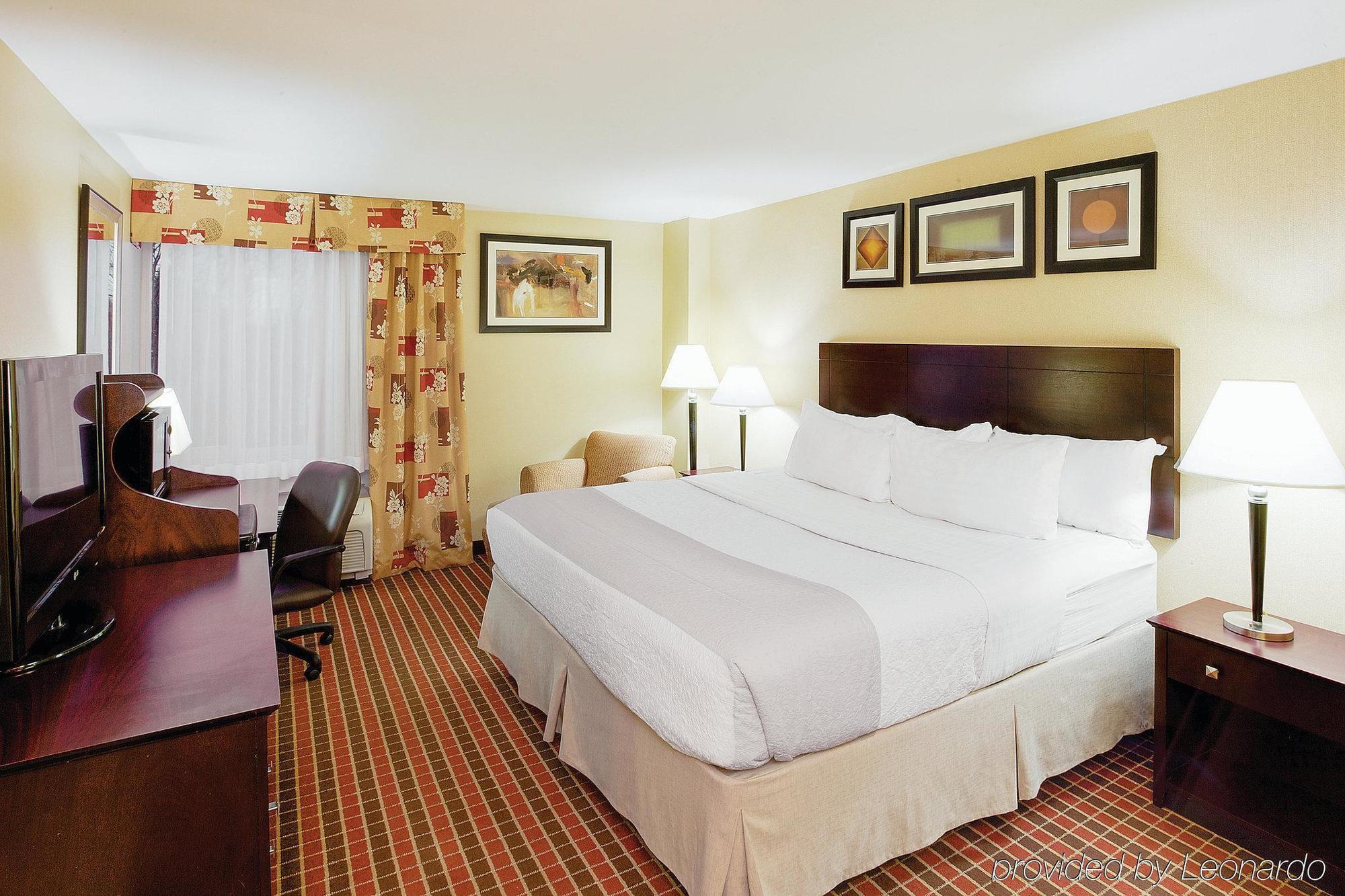 La Quinta Inn & Suites Pittsburgh North McCandless Township Buitenkant foto