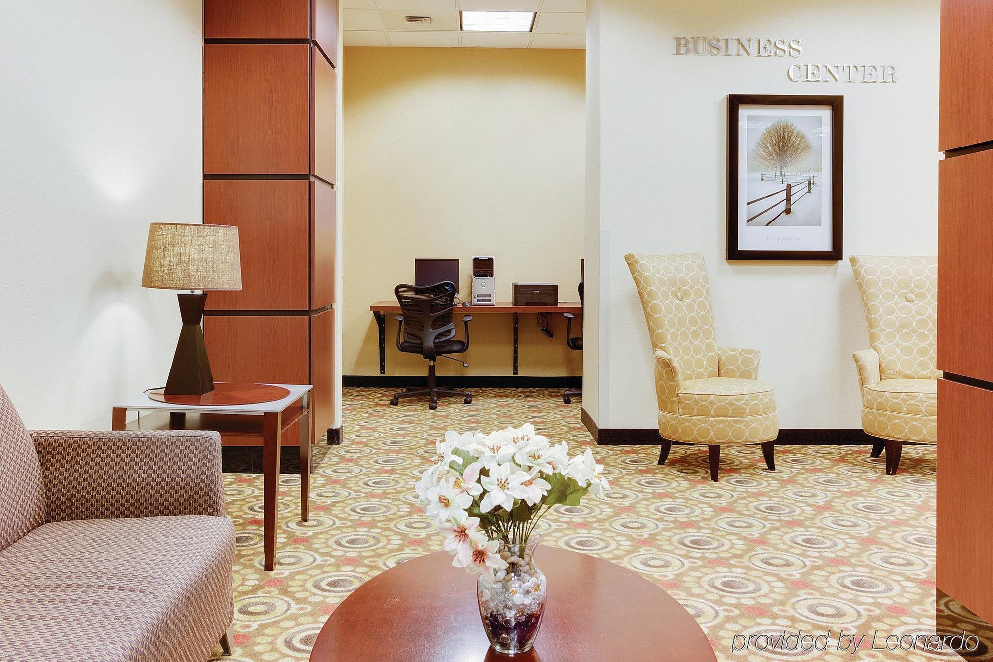 La Quinta Inn & Suites Pittsburgh North McCandless Township Buitenkant foto