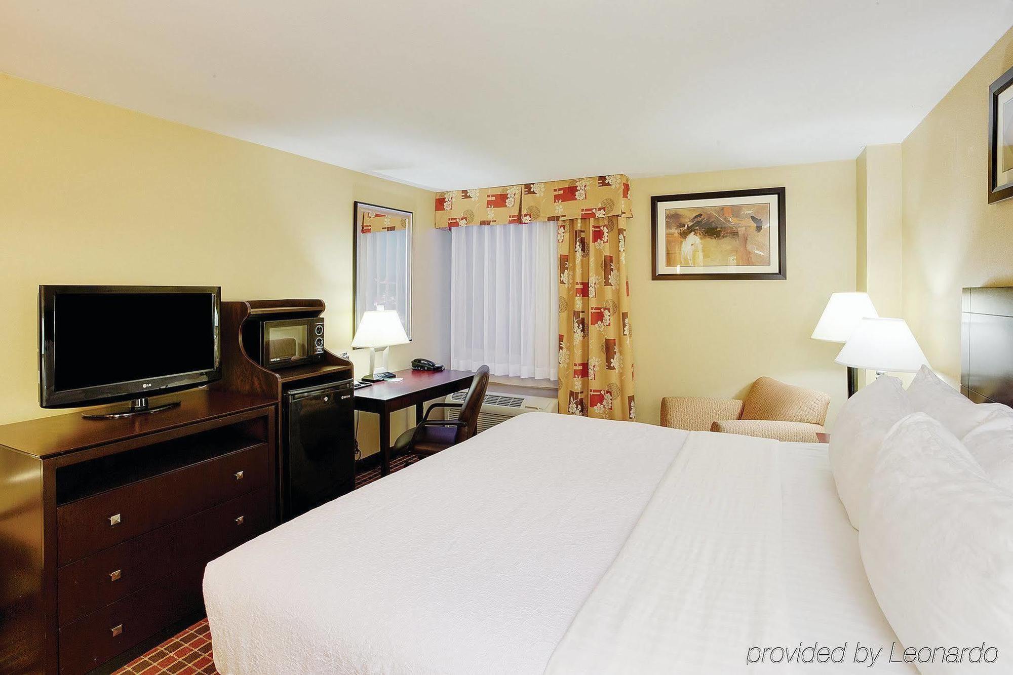La Quinta Inn & Suites Pittsburgh North McCandless Township Buitenkant foto